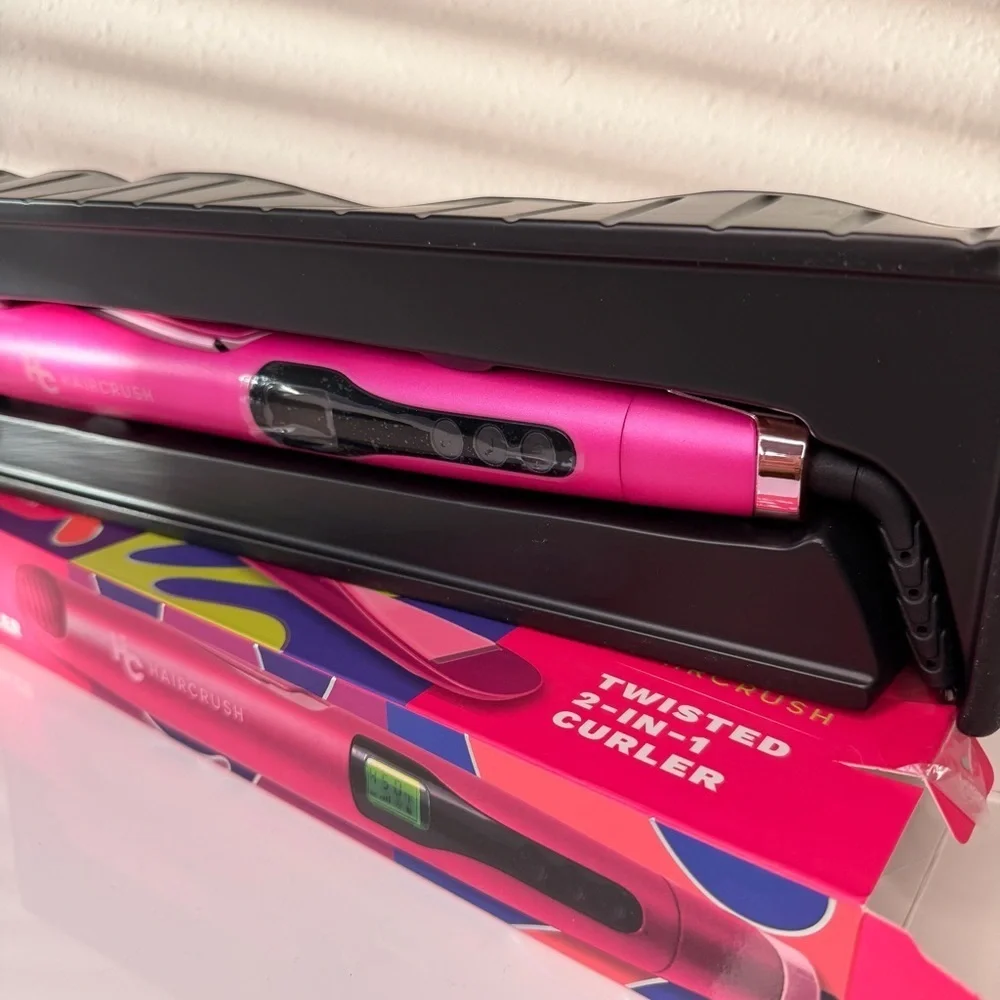 Twisted 2-in-1 Pink Hair Curler